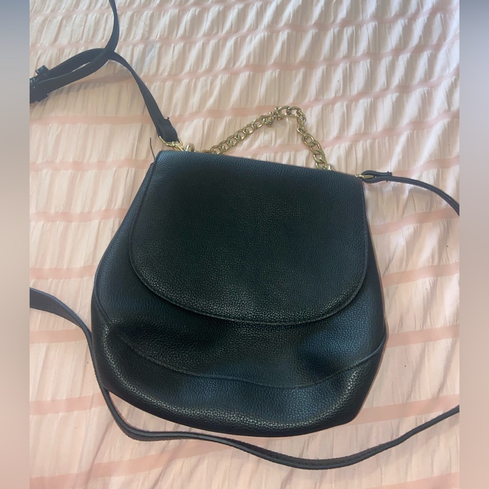 Women’s crossbody  black purse 👛